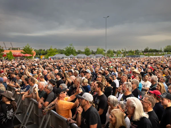 ZZTop im Jahnstadion Regensburg, Bild 11 von 31