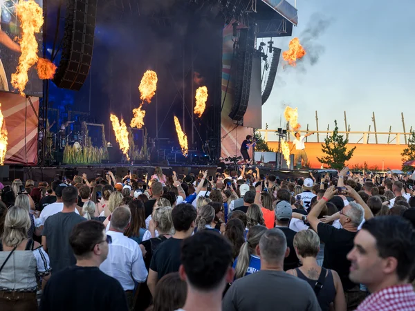 Tream im Jahnstadion Regensburg, Bild 39 von 80