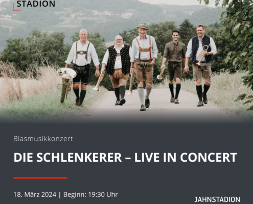 Man sieht ein Foto von fünf Männern in Tracht mit Blasmusikinstrumenten als Ankündigung der Band Die Schlenkerer.